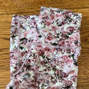 Lululemon corps, perfect for Valentine’s Day!